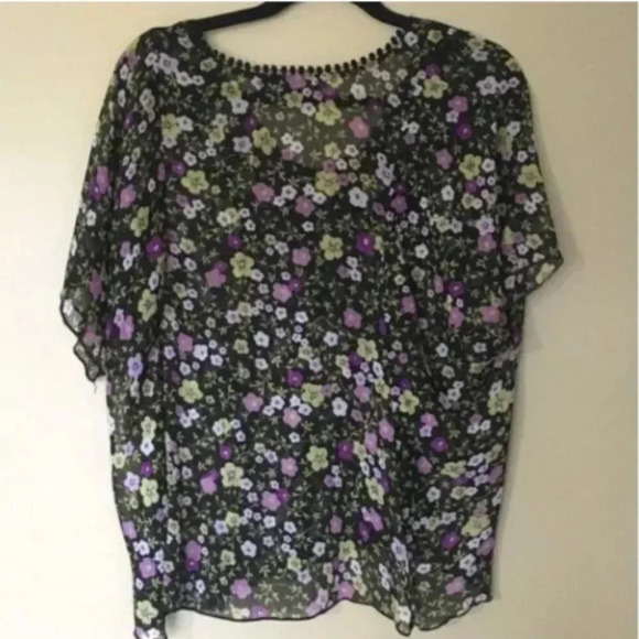 Floral Chiffon Blouse | Floral | Chiffon | Floral Print | Dark Florals - Picture 2 of 3